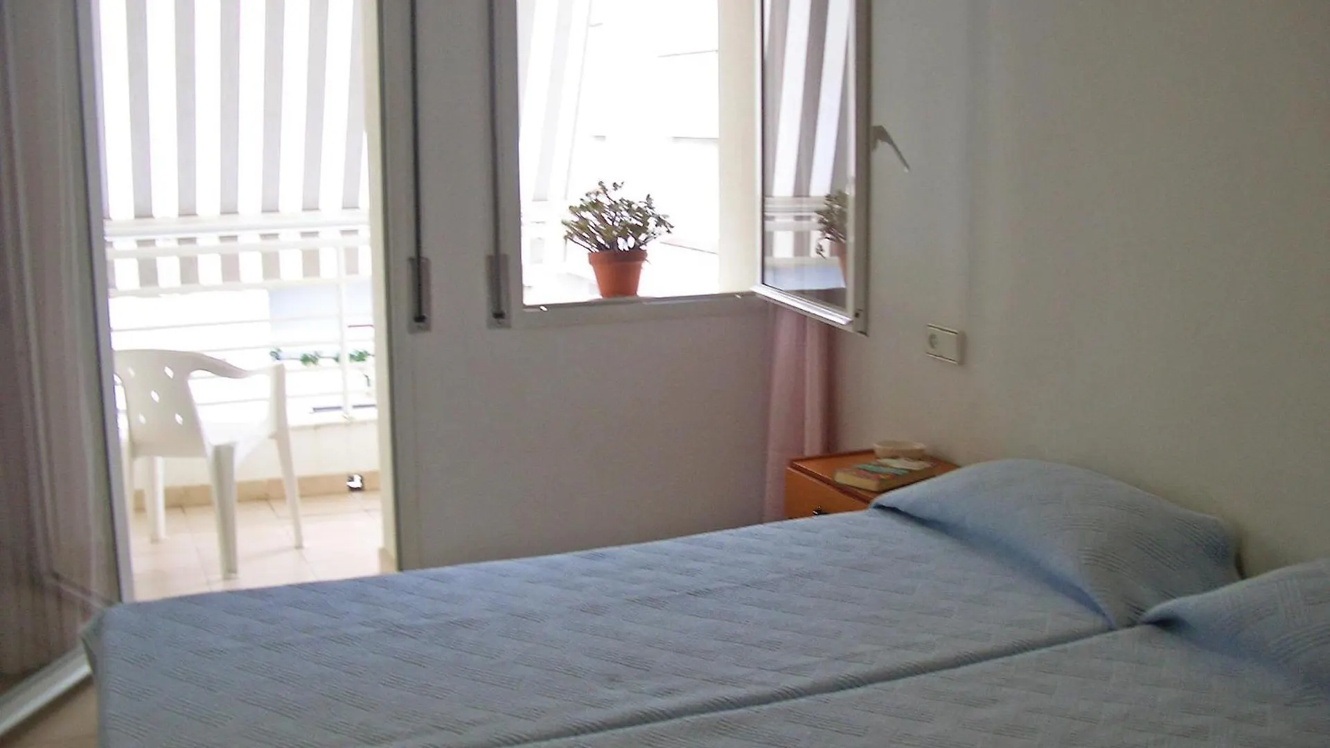 Cozy Apartment In Tossa De Mar With Kitchen Spain