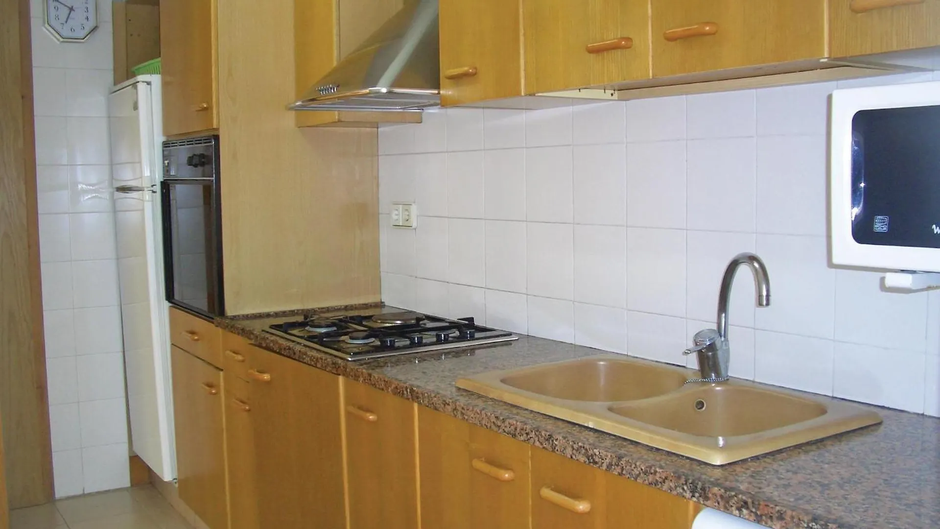 Cozy Apartment In Tossa De Mar With Kitchen
